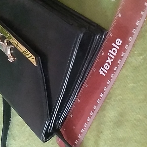 Vintage Black Purse w/Goldtone Cougar - Picture 13 of 13